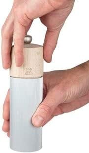 PEUGEOT - Line Salt Mill - Classic Grind Adjustment - Aluminium and Wood PEFC Certified - Made in France - Natural Color.18 cm -7"