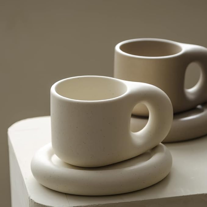 WENSHUO Chubby Funny Coffee Mug, Novelty Cute Cup and Saucer, Matte Crème, 9 oz (Coconut Café)