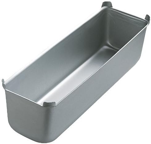 Wilton Long 16 x 4 in Aluminum Loaf Pan, Oversized Bakeware for Pound Cakes & More, Durable, Even Heating, Rust-Resistant, Professional Quality, Packaging May Vary