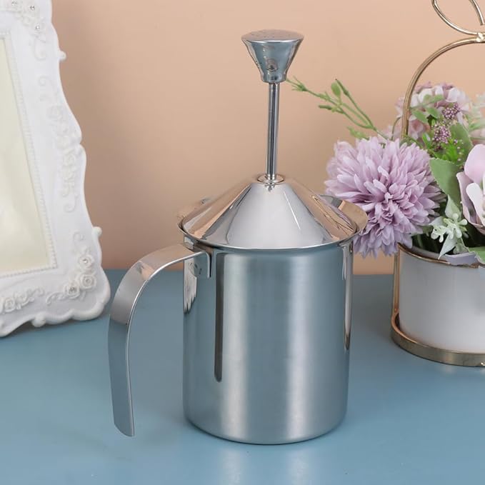Cabilock 400cc Stainless Steel Manual Frother Double Layer Filter Screen Coffee Frothing Pitcher for Rich Coffee Shop