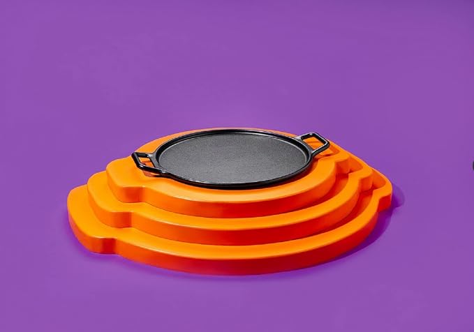Lodge Seasoned Cast Iron Pizza Pan - Cast Iron Baking Plate for Homemade Crusts & Flatbreads - Durable Heirloom Quality Pizza Pan with Handles - 14 Inch