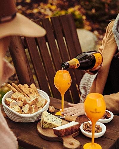 Veuve Clicquot 6x Yellow Trendy Champagne Flutes Polycarbonate Acrylic Poolside Glasses Goblets (Small Edition)