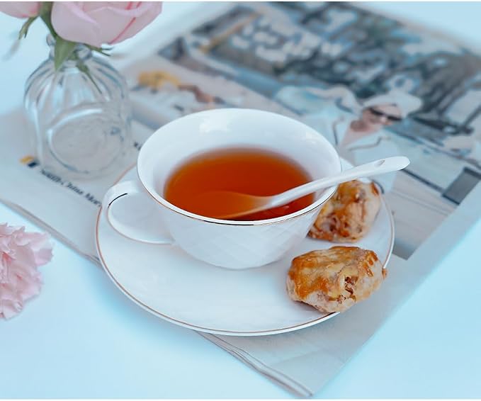 Bone China Tea Cup and Saucer Set with Spoon，Elegant Floral Tea Cup Set (7 oz)，British Coffee Latte Mug
