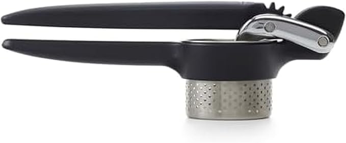 Chef’n FreshForce Potato Ricer, Masher and Vegetable Press – Heavy-Duty Potato Ricer with Dual-Gear Mechanism, Easy-Clean Dishwasher Safe