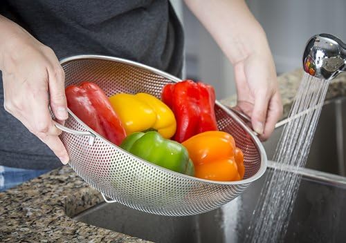 Tablecraft 6 Quart Colander with Handles, Stainless Steel