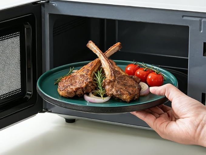 Ceramic Dinner Plates, 10.25 Inch, Set for 4, Modern Green | Flat Dish Design, Microwave & Dishwasher Safe, Perfect for Family and Entertaining, For Steak, Sandwiches, Pizza, Pasta