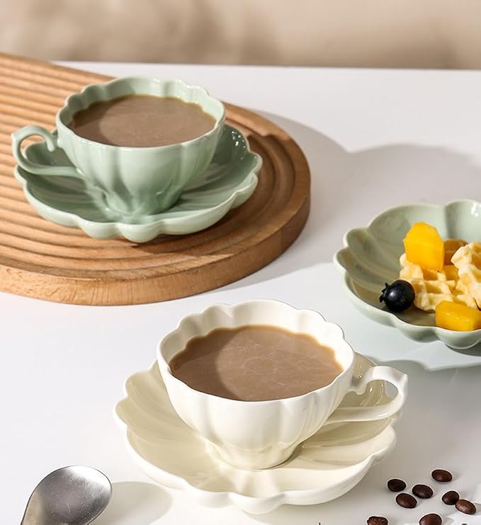 Flower Shaped Ceramic Coffee Cup Teacup with Saucer, Set of 2
