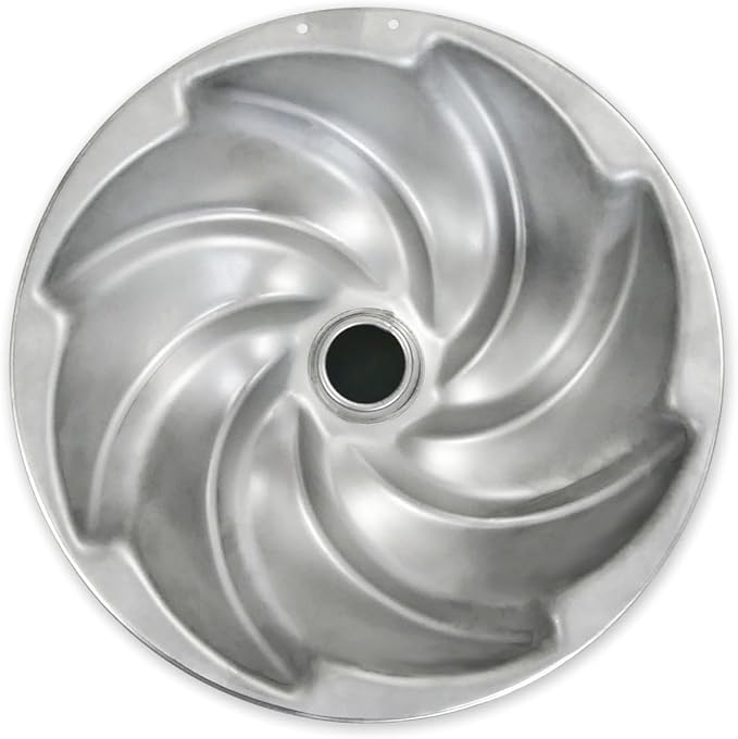 USA Pan Global Swirl Tube Cake Pan