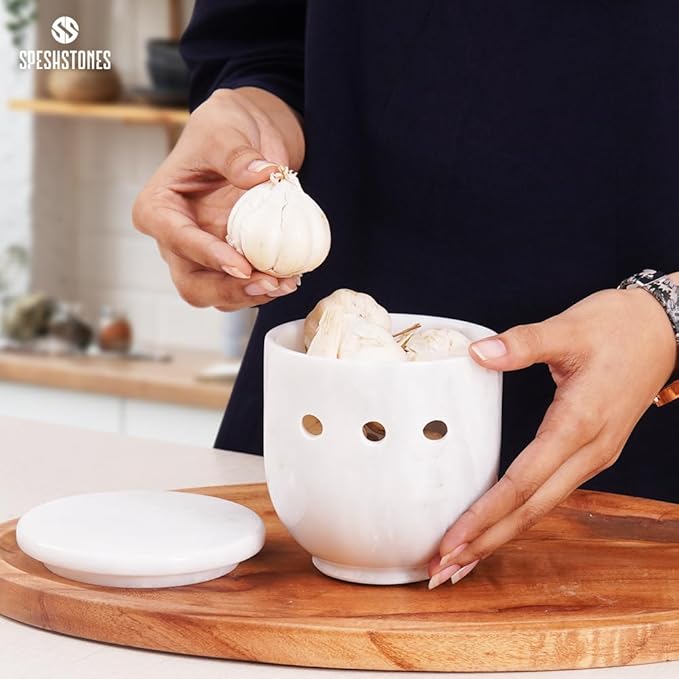 Marble Garlic Keeper for Counter 4.5 Inch White Handmade Garlic Holder for Fresh Garlic Cloves, Storage Container for Gifts, Garlic Saver for Kitchen Countertop Decor