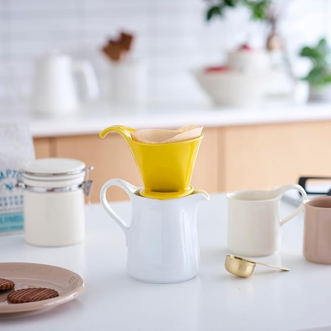 Zero Japan - Bee House Pour Over Coffee Dripper - Lead-Free & Cadmium-Free Ceramic Coffee Maker with Elegant Peek Hole, Drip Cone Brewer Coffee Gift, Brewing Accessories - Yellow Pepper, Standard Size