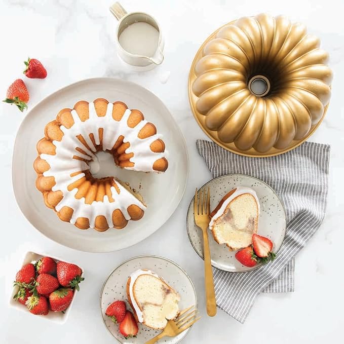 Nordic Ware Elegant Party Bundt Pan, 22.3 x 9.3 cm, Gold