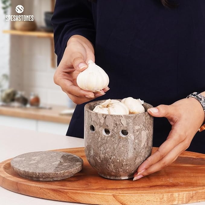 Marble Garlic Keeper for Counter 4.5 Inch Handmade Garlic Holder for Fresh Garlic Cloves, Storage Container for Gifts, Garlic Saver for Kitchen Countertop Decor