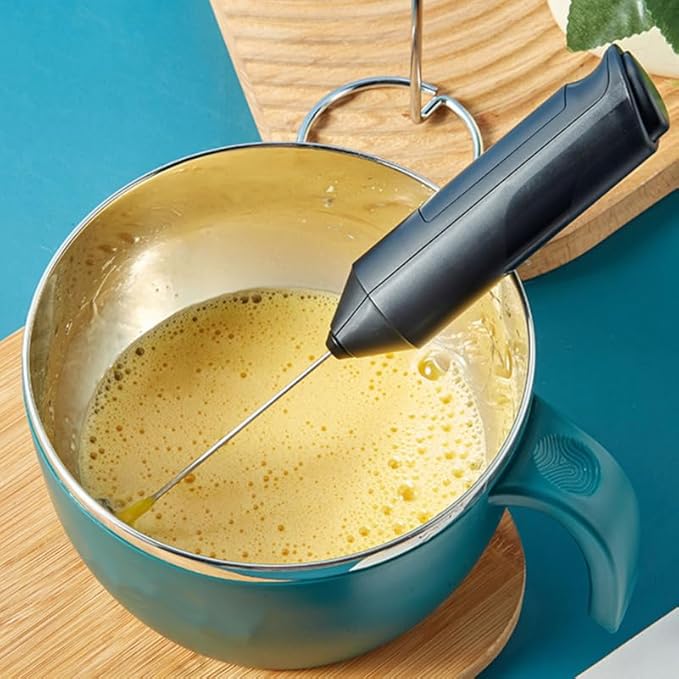 PRETYZOOM Small Handheld Electric Egg Blender Whisk Portable Milk Frother for Coffee and Latte Lightweight Kitchen Tool for Egg Beating and Milk Frothing