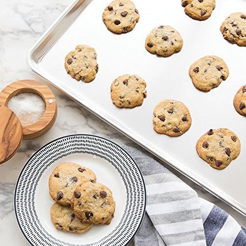 Nordic Ware Naturals Half Sheet and Quarter Sheet Baking Set - USA Made Aluminum Commercial Quality Sheet Pans for Baking or Roasting, Encapsulated Galvanized Steel Rim Prevents Warping