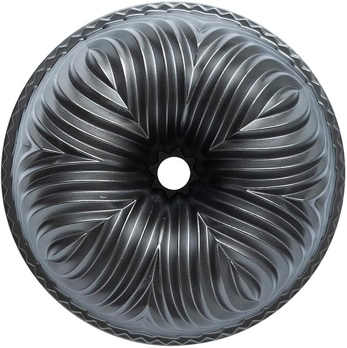 Nordic Ware Bavaria Bundt Pan, 10-Cup, Graphite
