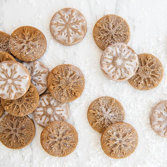 Nordic Ware Snowflake Cookie Stamps (Set of 3), Sturdy Cast Aluminium Cookie Stamp Set, Cookie Press Set Made in the USA, Sturdy and Durable Biscuit Maker Press Set