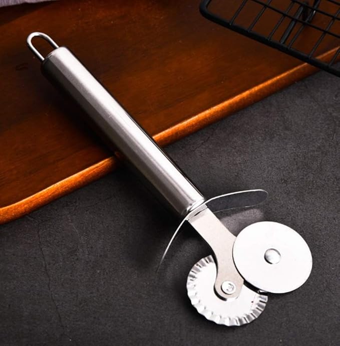 Premium Stainless Steel Pizza Cutter Wheel With Sharp Blades Home Pizza Knife With Built-in Finger Guard