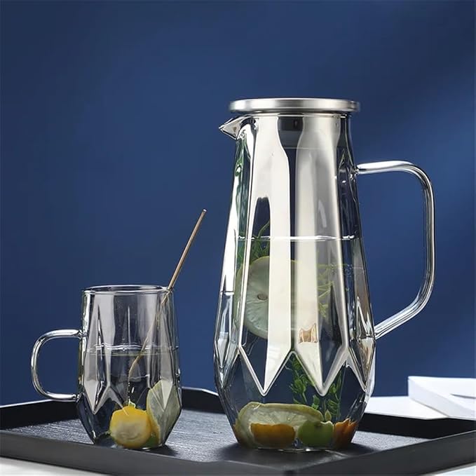 GLigeT Iced Tea Pitcher 1.4L Glass Water Pitcher with Lid Hot Cold Water Water Jug Home Water Carafe Great for Iced Tea, Lemonade, Juice, Milk, and More Water Jug(Brown)