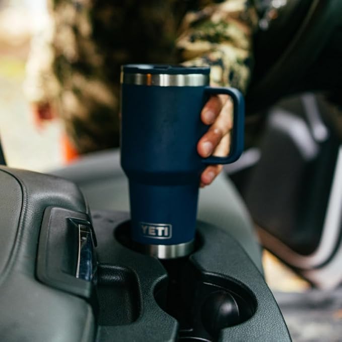 YETI Rambler 30 oz Travel Mug with Flip Straw Lid – Stainless Steel, Vacuum Insulated, Leakproof, Cup Holder Friendly, Royal Blue