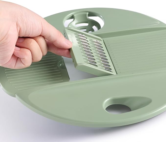 Stainless Steel Salad Spinner with Blades Slicer, Medium-sized Lettuce Veggie Fruit Spinner and Strainer, Multipurpose Vegetable Washer Dryer with Lid, Dishwasher Safe,slicing tools and shreds tools