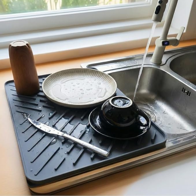 2 Pieces kitchen faucet mat as soap and sponge tray and silicone dish drying mats for kitchen counter, heat resistant mats for countertop, kitchen sink faucet organizer (black)