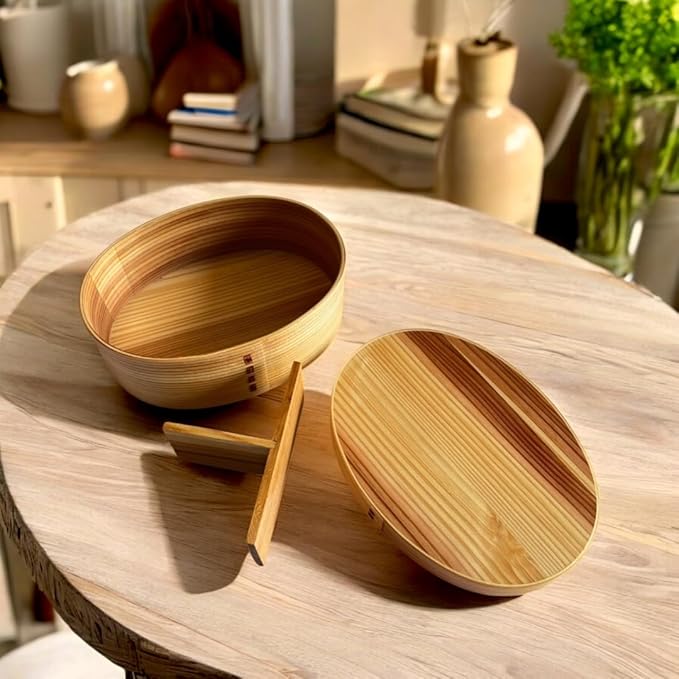 IPPINKA Japanese Magewappa Bento Box - Medium - 600 ml - Dishwasher-safe - Natural Cedar Wooden Lunch Box - Belt Included