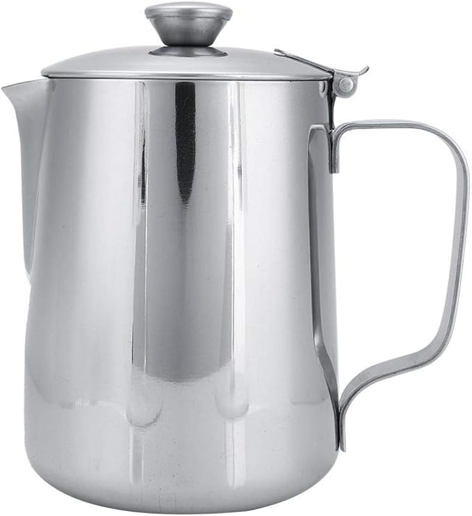 Stainless Steel Milk Frothing Pitcher 600 ml with Lid, Latte Art Pouring Coffee Jug for Home Barista Cappuccino and Steam Wand Steam Pitcher Use