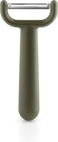 EVA SOLO | Green Tools peeler | Efficient peeler for making impressive vegetable or fruit ribbons or strips | Danish Design & Functionality | Green Tools Kitchen Gadgets & Accessories