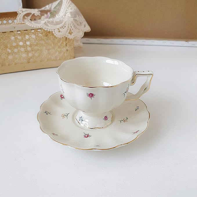 Porcelain Tea Cup and Saucer Set, 8.5 oz/250 ml Ceramic Coffee Mug with Saucer and Spoon, Vintage Coffee Cup with Gold Trim and Gift Box for Mom Women Mother's Day, Flowers Pattern
