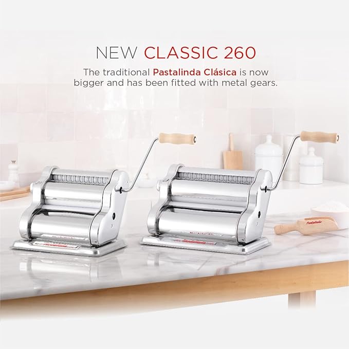 PASTALINDAClassic 200 Pasta Maker Machine, 20 cm Wide Rollers, 9 Thickness Positions, 2 Cutting Positions, Stainless Steel. Includes Reinforced Hand Crank And Two Clamps (Red)