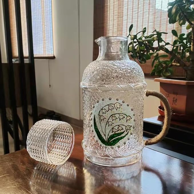 GLigeT Iced Tea Pitcher 2200ml Glass Water Pitcher Carafe with Lid Heat Resistant Glass Kettle with A Cup for Hot Cold Brew Iced Tea Juice Water Jug