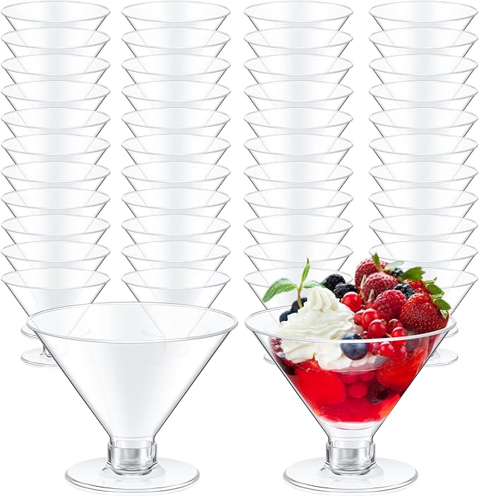 Yinkin 100 Pcs 5 oz Plastic Martini Glasses Disposable Clear Cocktail Dessert Parfait Glasses Unbreakable Mini Martini Cups for Wedding Party Bowl Wine Ice Cream (Stemless)