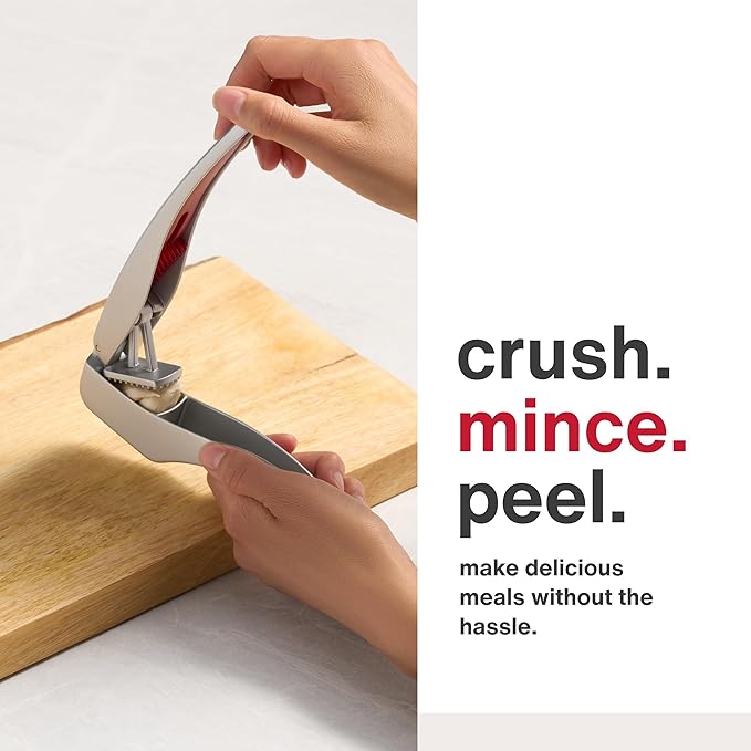 Zyliss Susi 4 Garlic Press - Garlic Crusher for Efficient Mincing - Odor-Free Hands - Large Chamber Made of Durable Stainless Steel - Mess-Free Kitchen Gadget - PFAS-Free Non-Stick Coating - Aluminum