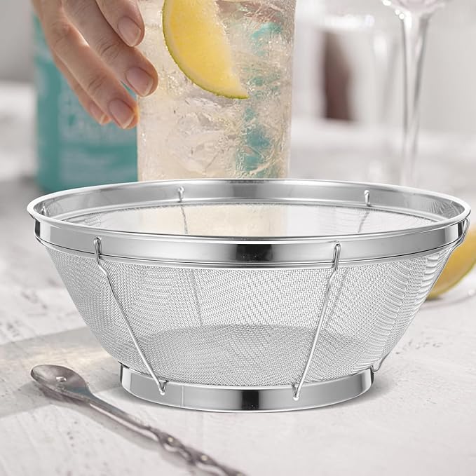 SHOWERORO Stainless Steel Rice Washing Sieve 8.5 Inch Fine Mesh Bowl Strainer for Rice Washing and Draining Kitchen Utensil