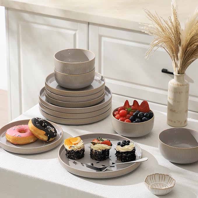 Frewinky Ceramic Dinnerware Sets for 4, Round Reactive Glaze Porcelain Plates and Bowls Sets, Scratch Resistant Modern Dishes Set, Dishwasher & Microwave Safe, Service for 4-Gray