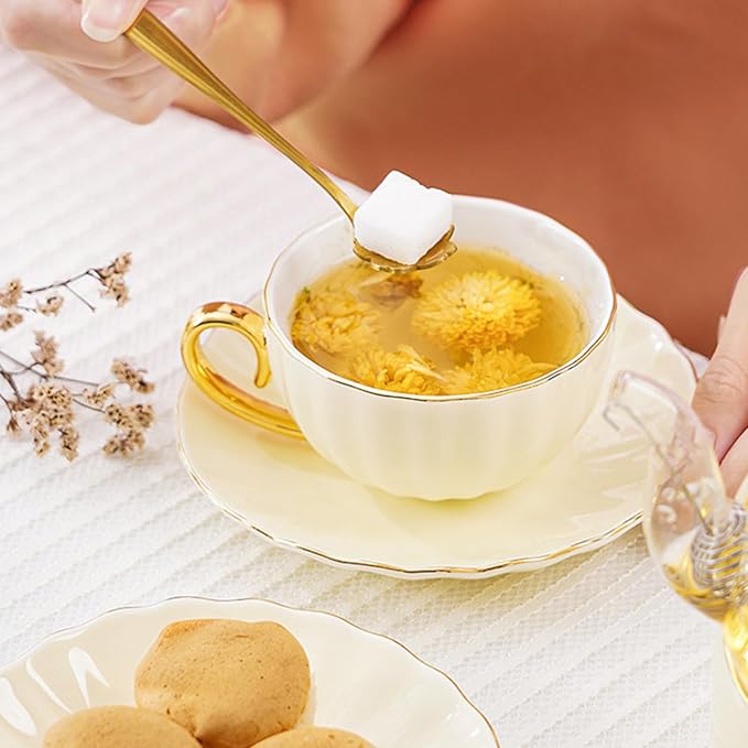 ICHAG 18-Piece Bone China Cup and Saucer Set, 7.7oz Pumpkin Coffee Cups with Golden Trim & Spoons, Heat Resistant Porcelain Mugs for Afternoon Tea, Home, Office, Party & Gifting