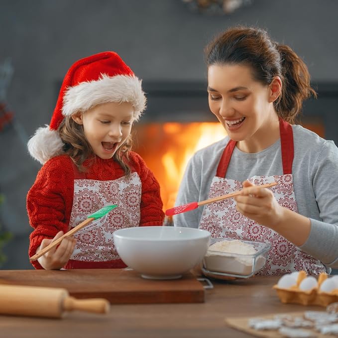 Zhehao 12 Pcs Christmas Silicone Spatulas Pot Holders Set Heat Resistant Pot Holders with Pocket Baking Gifts for Christmas Gift Party Supplies (Classic Christmas Style)