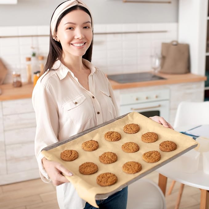Honoson 150 Pcs Natural Unbleached Parchment Paper, 15x21 Inches Precut Non-Stick Parchment Sheets, Ideal for Baking, Cooking, Grilling, Air Fryer and Steaming (Brown)