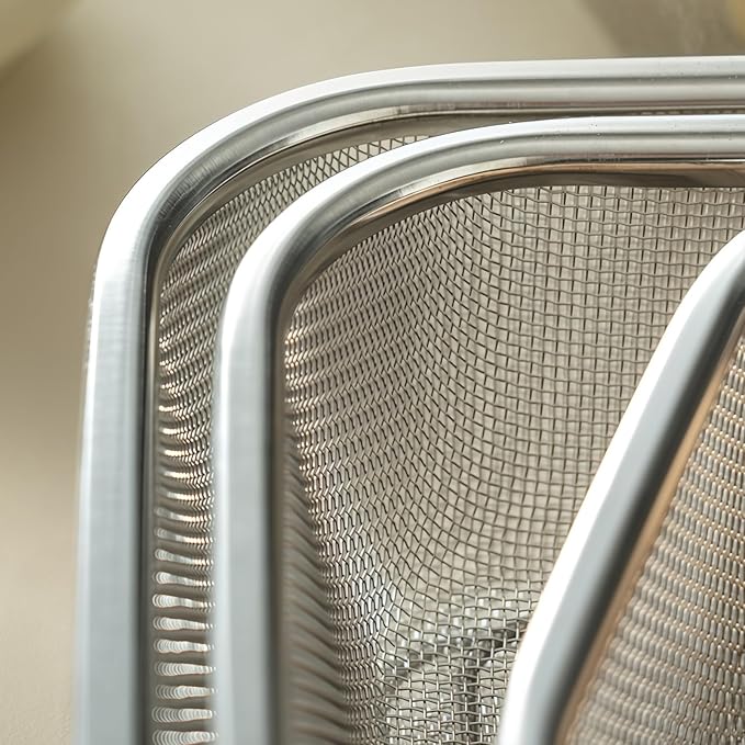 18/8 Stainless Steel Fine Mesh Strainer Basket with Feet, Rectangular Colander for Vegetables, Fruits, Pasta, Noodles – Rustproof, Durable & Easy to Clean (9.84 inch)