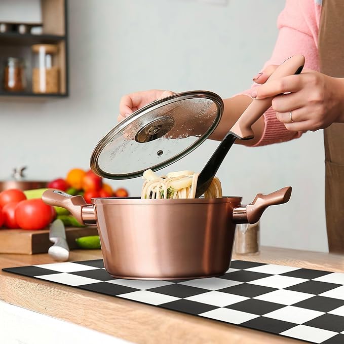 Checkered Black Trivet Table Runner Heat Resistant 230F for Hot Dishes Pots Plates Kitchen Dining Table Protector Decorative 39.37 X 11.8 Inch