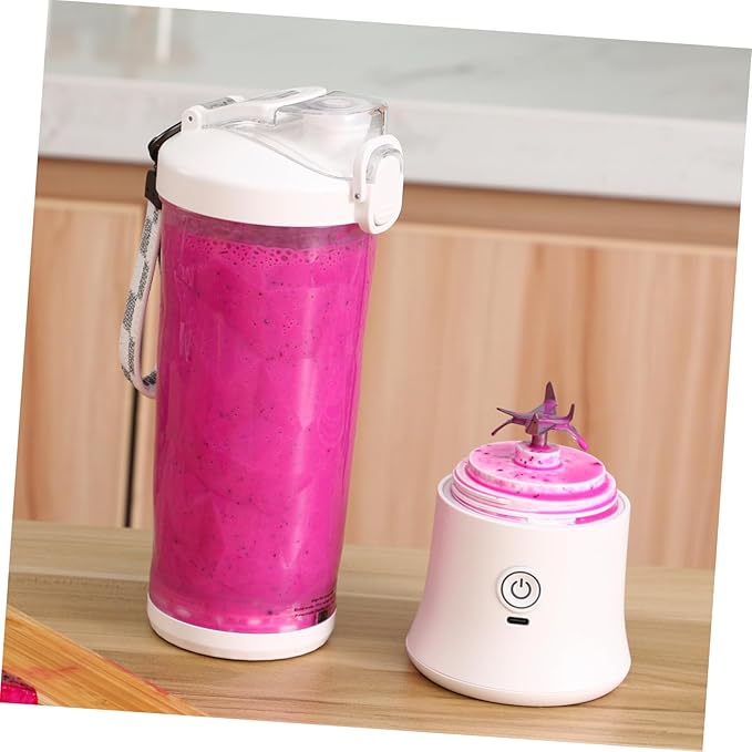 Portable Fruit Juicer Travel Cup Battery Powered Blender for Fresh Juice Lightweight Design for Office Gym Home Use Easy Operation with Transparent Cup