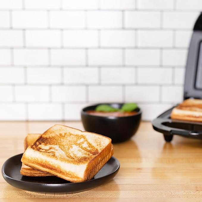 Uncanny Brands Jurassic Park Sandwich Maker - Prehistoric Kitchen Appliance