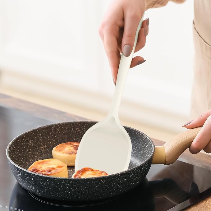 oannao Silicone Kitchen Utensils Set, 600°F Heat Resistant Silicone Cooking Utensils, Spatula, Spoon, Whisk, Tongs, Kitchen Gadgets for Nonstick Cookware, Dishwasher Safe BPA Free (Cream White)