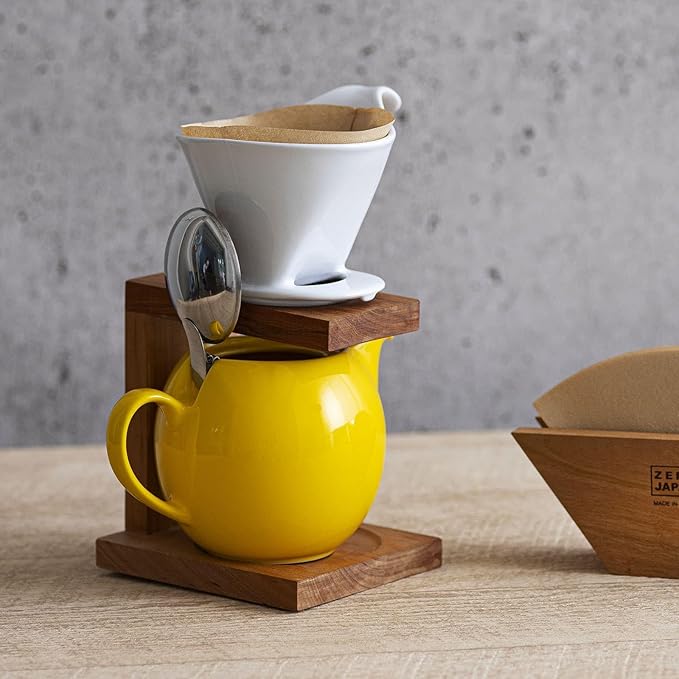 Zero Japan - Bee House Pour Over Coffee Dripper - Lead-Free & Cadmium-Free Ceramic Coffee Maker with Elegant Peek Hole, Drip Cone Brewer Coffee Gifts, Brewing Accessories - Coral Pink, Standard Size