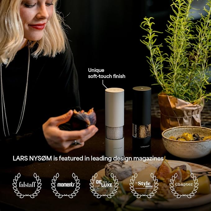 LARS NYSØM Electric Salt and Pepper Grinder Set I Automatic Salt and Pepper Mills with Adjustable Ceramic Grinder I USB Rechargeable Electric Spice Mill Set with LED Light (Taupe Brown)