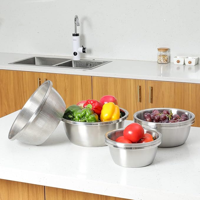 304 Stainless Steel Microporous Colander, 4.5QT Large Capacity with Mixing Bowl For washing vegetables, fruit and rice and for draining cooked pasta(2PC)