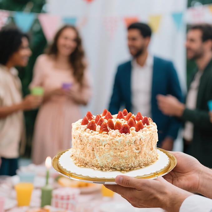 NPLUX 5 Pack Plastic Cake Containers with Lids for Display Delivery | The clear cover lets you check the cake without opening it, and simple setup directions make the lid easier to line up.