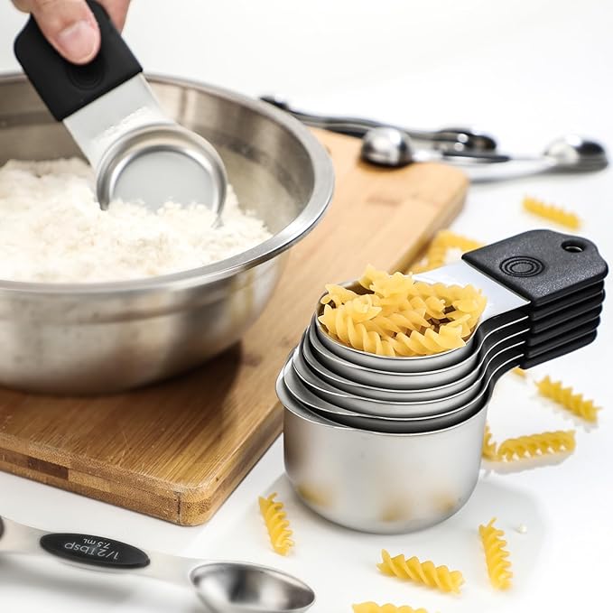 Magnetic Measuring Cups and Spoons Set Stainless Steel Stackable 7 Magnetic Metal Measuring Cup 8 Magnetic Measuring Spoon with Leveler for Dry Liquid Ingredient