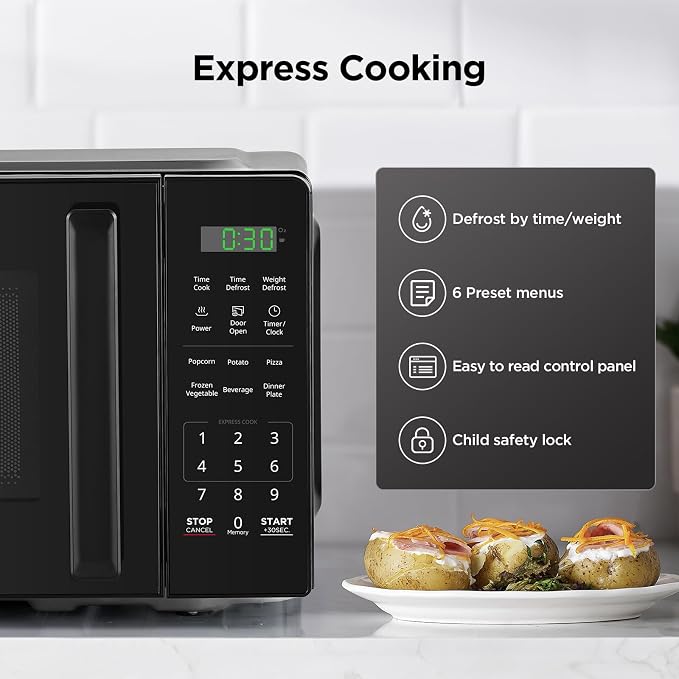 BLACK+DECKER EM7P01P7 Countertop Microwave Oven 0.7 Cu Ft, 700W with 6 One-Touch Presets, Express Cooking, 10 Power Levels, Child Safety Lock, Easy Clean Interior, Black