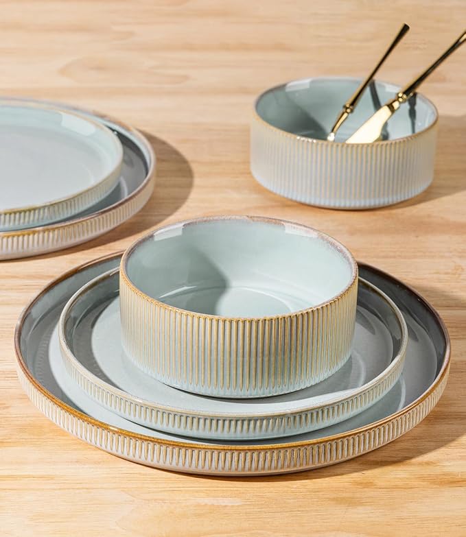 TheTerra Ceramic Dinnerware Sets for 8, 24 Pieces Porcelain Lightweight Plates and Bowls Sets, Scratch Resistant Dish Set, Oven & Microwave & Dishwasher Safe, Mist Blue